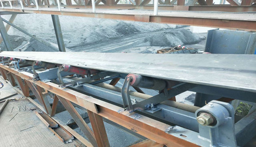 <a href='http://www.m1301.cn' target='_blank'><u>皮帶秤廠家</u></a>優(yōu)選，幫你根據(jù)需求選好皮帶秤！